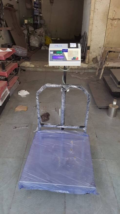 WEIGHING SCALE WITH INTERNAL PRINTER